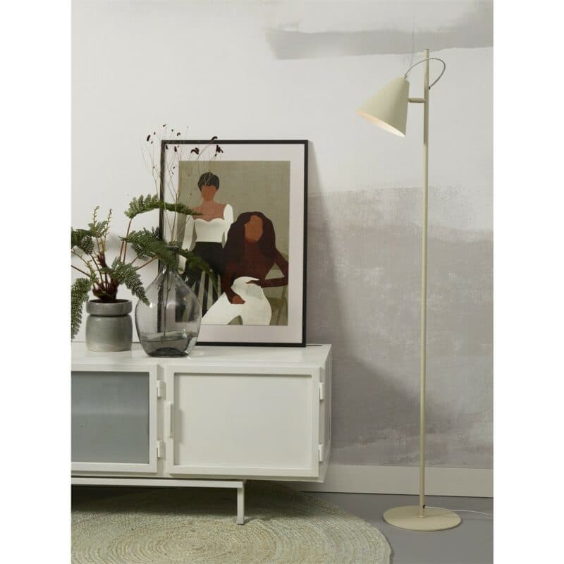 It's about Romi Stehleuchte Lisbon in Soft Green Wohnbeispiel