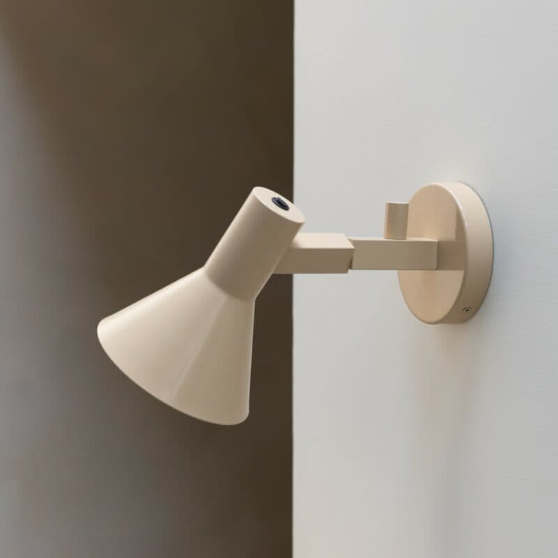 It's about Romi Wandleuchte Stavanger in Beige Wohnbeispiel