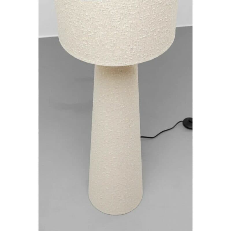Kare Stehleuchte Marleen Beige Boucle Detailansicht Leuchtenfuß