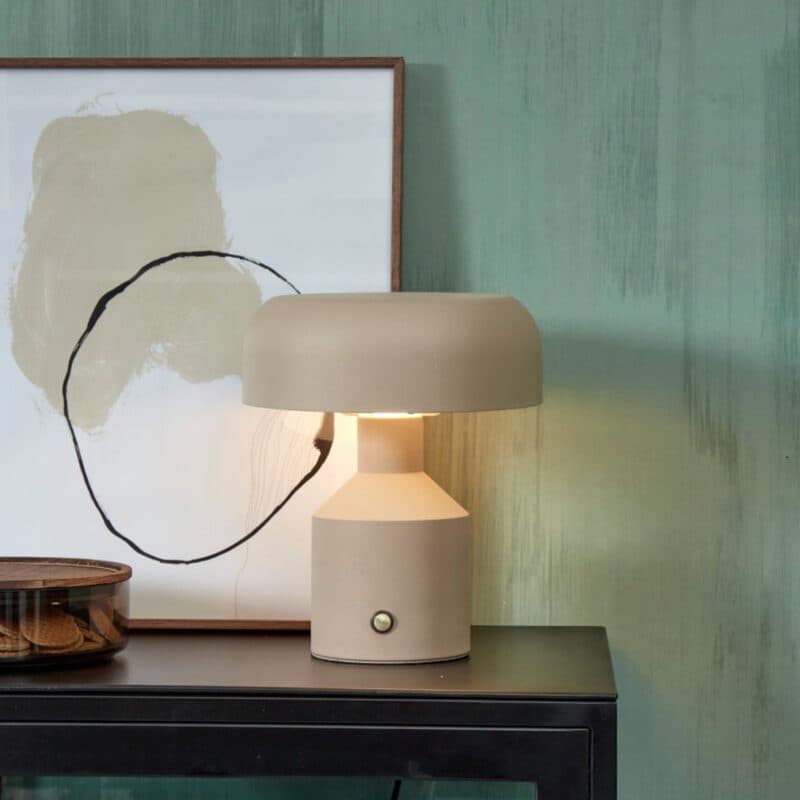 It's about Romi Tischleuchte Porto in Sand Wohnbeispiel