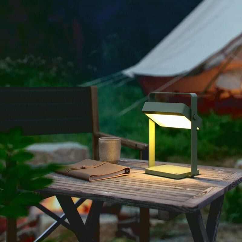 Nordlux Solarleuchte Saulio To-Go in Olivgrün Ambientebeispiel