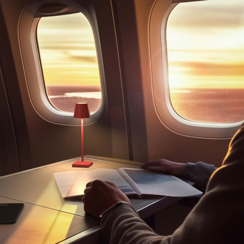 Sigor Akku-Tischleuchte Nuindie pocket in Feuerrot Ambientebeispiel